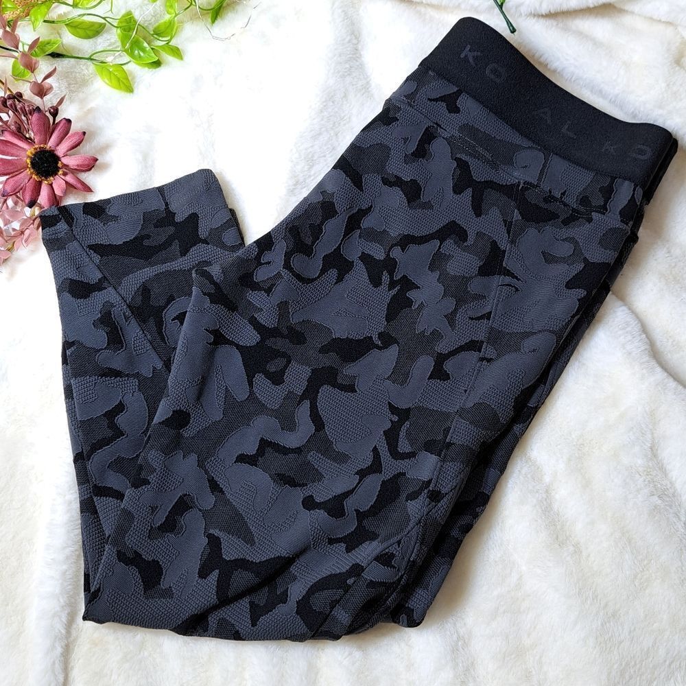 NWT Koral X-Camo Jacquard Leggings